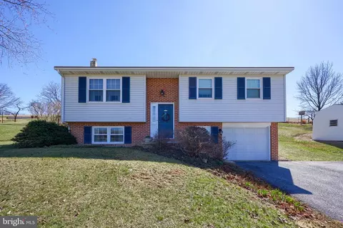 310 Long Ln, Lititz, PA 17543