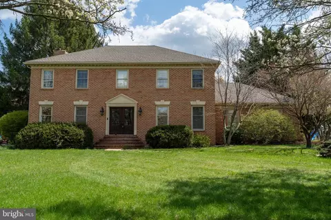 223 Buckfield Dr, Lititz, PA 17543 photo 2
