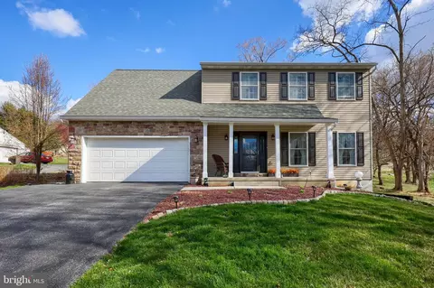 31 W Elm St, Conestoga, PA 17516