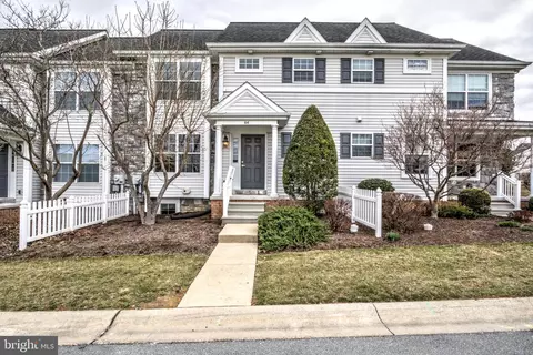 616 Wagonwheel Rd, Lititz, PA 17543