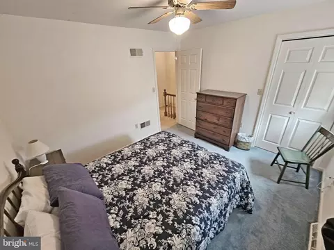Bedroom - 402 Snyder Hill Rd, Lititz, PA 17543 photo 3 of 7