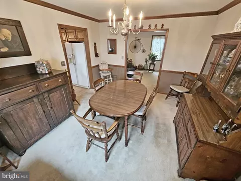 Dining - 402 Snyder Hill Rd, Lititz, PA 17543 photo 2 of 2
