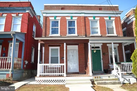 430 S Main St, Manheim, PA 17545