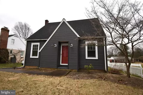 62 W Oregon Rd, Lititz, PA 17543 photo 2