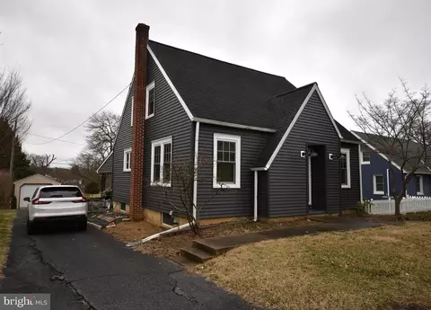 62 W Oregon Rd, Lititz, PA 17543 photo 3