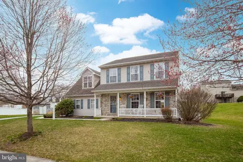 101 Gard Ct, Columbia, PA 17512