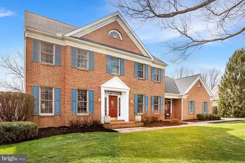 1028 Steeplechase Dr, Lancaster, PA 17601