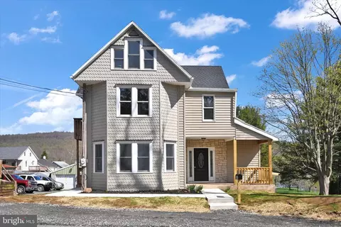 741 Hopeland Rd, Stevens, PA 17578