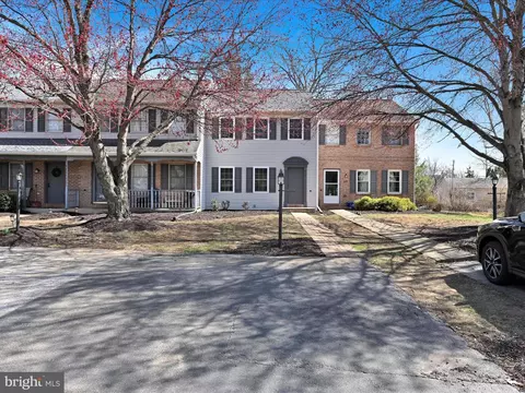 62 Brookfield Rd, Lititz, PA 17543 photo 4