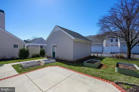 Exterior - 1016 Olympia St, Lititz, PA 17543 photo 5 of 5