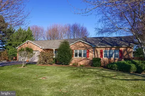 881 Stively Rd, Strasburg, PA 17579