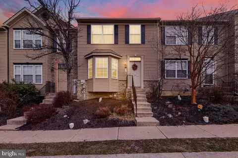 344 Knollwood Rd, Millersville, PA 17551