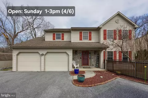 26 N Jacob St, Mount Joy, PA 17552