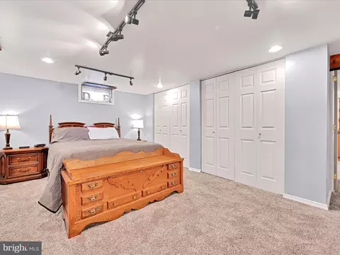 Bedroom - 7 Sharp Ave, Denver, PA 17517 photo 4 of 5