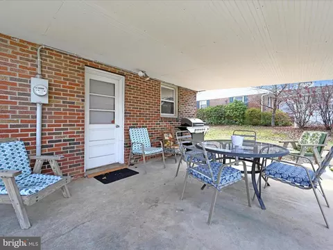 Exterior - 7 Sharp Ave, Denver, PA 17517 photo 3 of 4