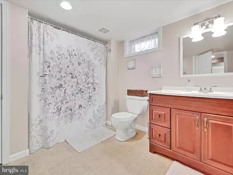 Bath - 7 Sharp Ave, Denver, PA 17517 photo 2 of 2