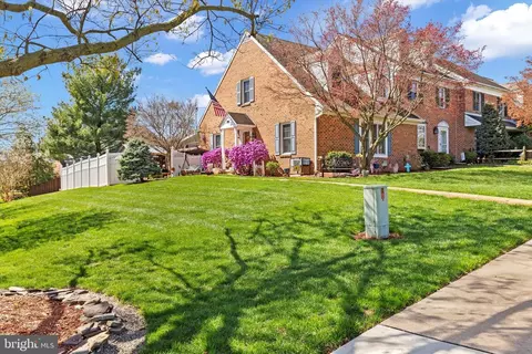 200 Huntington Dr, Mountville, PA 17554