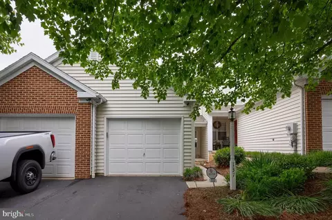 137 Mallard Dr, Lancaster, PA 17601