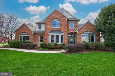 339 Harvest Dr, Lititz, PA 17543