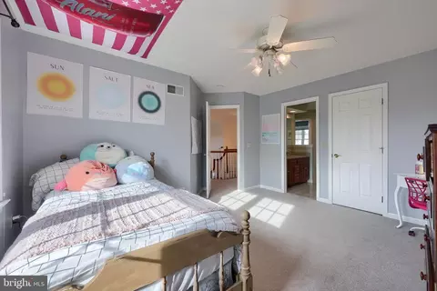 Bedroom - 339 Harvest Dr, Lititz, PA 17543 photo 7 of 10