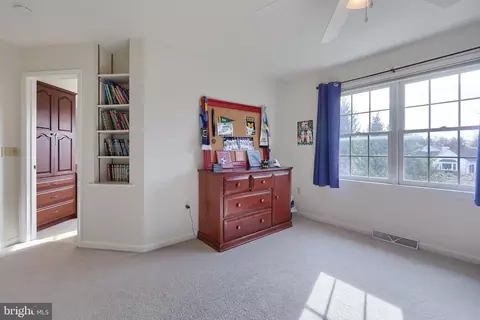 Bedroom - 339 Harvest Dr, Lititz, PA 17543 photo 9 of 10
