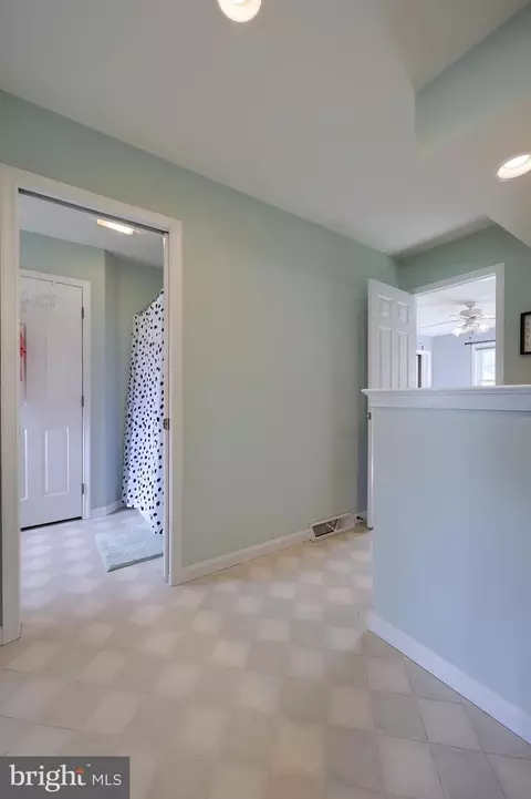 Entry Way - 339 Harvest Dr, Lititz, PA 17543 photo 9 of 11