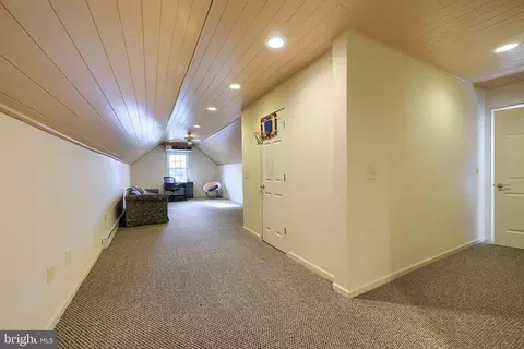 Entry Way - 339 Harvest Dr, Lititz, PA 17543 photo 10 of 11