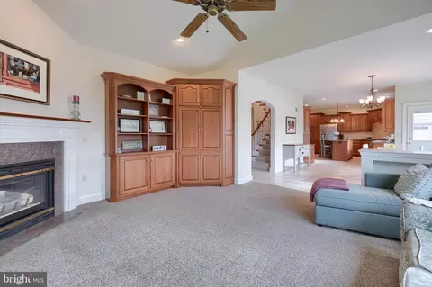 Living - 339 Harvest Dr, Lititz, PA 17543 photo 4 of 5