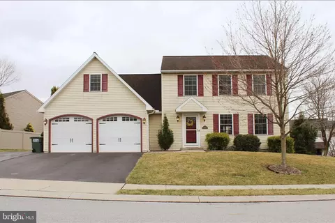 165 Shalom Dr, Denver, PA 17517