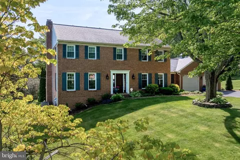 2705 Spring Valley Rd, Lancaster, PA 17601