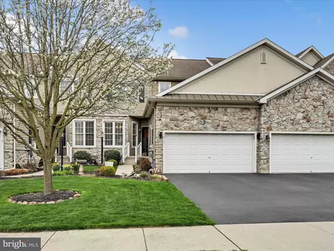 1015 Hammon Ave, Ephrata, PA 17522