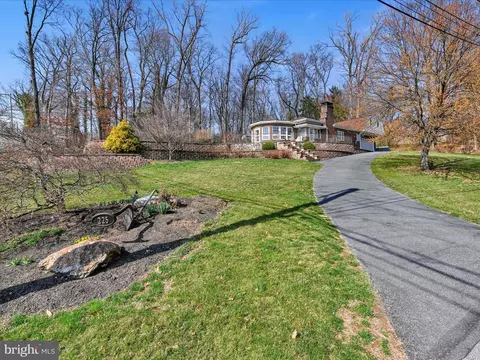 225 W Woods Dr, Lititz, PA 17543 photo 34