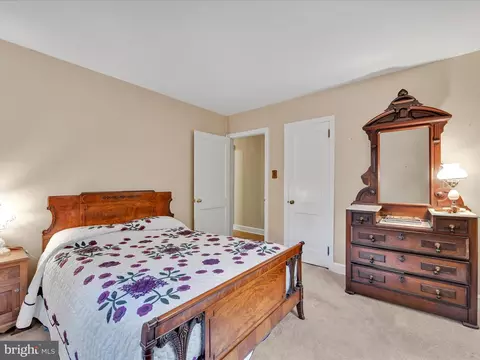225 W Woods Dr, Lititz, PA 17543 photo 18