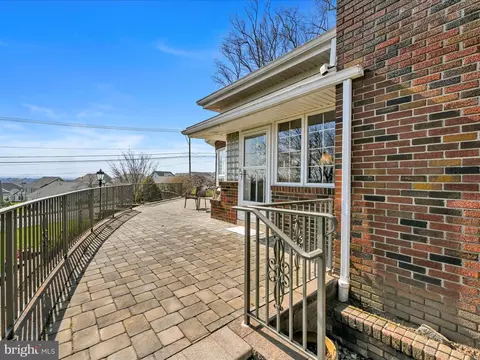 225 W Woods Dr, Lititz, PA 17543 photo 29