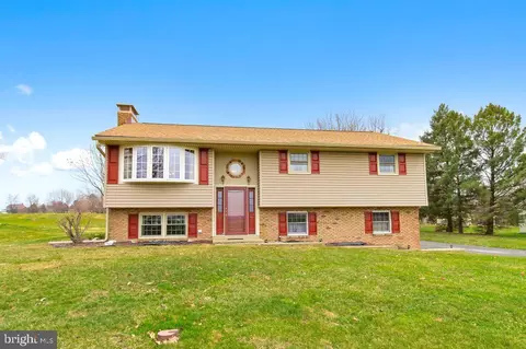 190 Manor Church Rd, Columbia, PA 17512