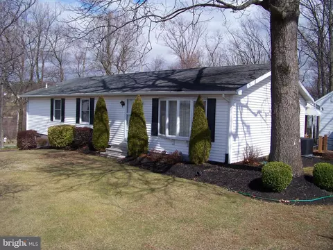 1093 Hilldale Rd, Holtwood, PA 17532