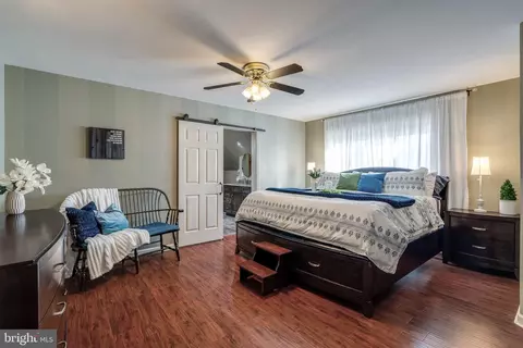 Bedroom - 231 Owl Hill Rd, Lititz, PA 17543 photo 1 of 7
