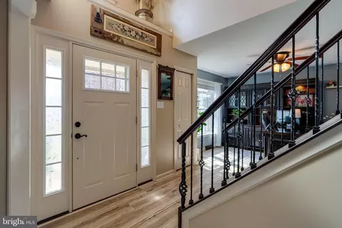 Entry Way - 231 Owl Hill Rd, Lititz, PA 17543 photo 1 of 9