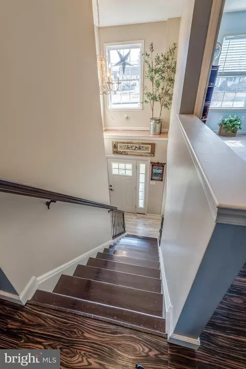 Entry Way - 231 Owl Hill Rd, Lititz, PA 17543 photo 8 of 9