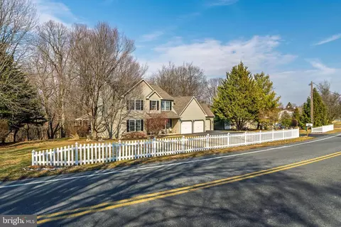 Exterior - 231 Owl Hill Rd, Lititz, PA 17543 photo 6 of 23