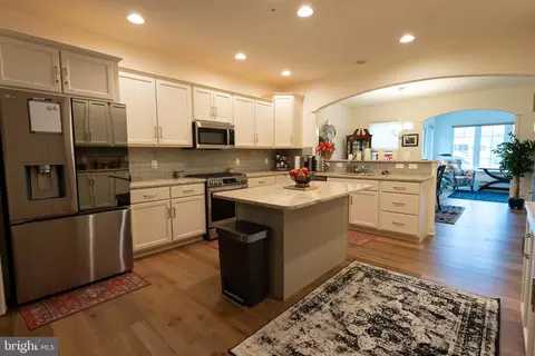 Kitchen - 375 Meadow Rose Dr, Lititz, PA 17543 photo 1 of 2