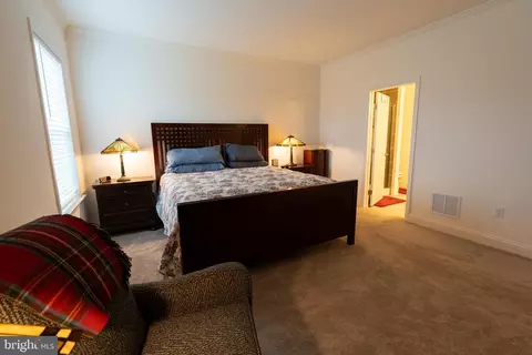 Bedroom - 375 Meadow Rose Dr, Lititz, PA 17543 photo 4 of 7