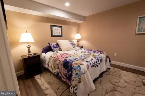 Bedroom - 375 Meadow Rose Dr, Lititz, PA 17543 photo 6 of 7