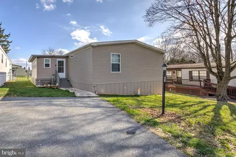 977 Rettew Mill Rd #65, Ephrata, PA 17522