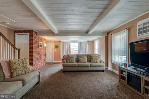 30 E Market St, Lititz, PA 17543 photo 14