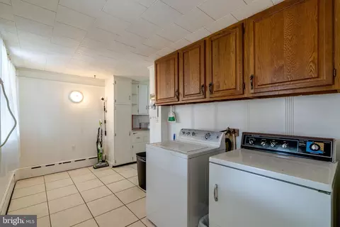30 E Market St, Lititz, PA 17543 photo 20