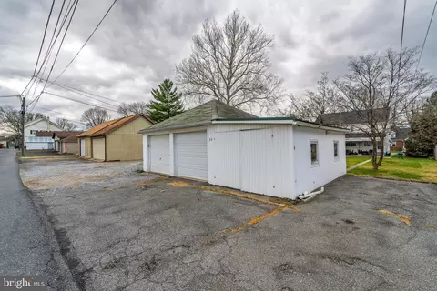 30 E Market St, Lititz, PA 17543 photo 10