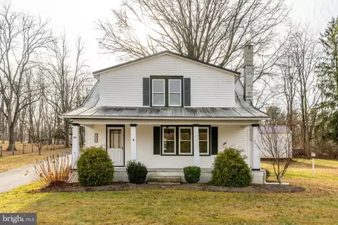945 Hopeland Rd, Lititz, PA 17543 photo 1
