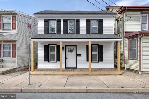 439 E High St, Elizabethtown, PA 17022