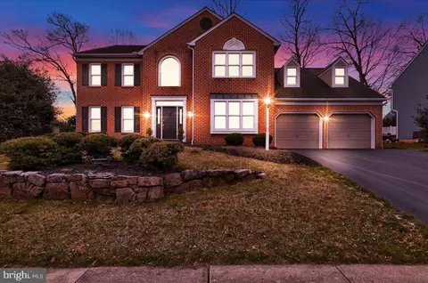 14 W Kestrel Dr, Denver, PA 17517